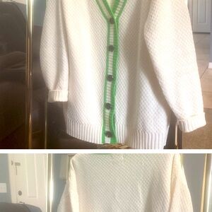 Sweater new without tag